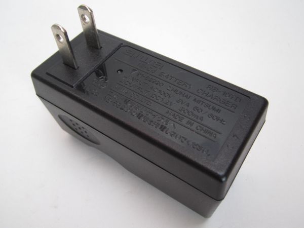 aiwa Ni-Cd バッテリーガム電池 充電器 RB-107D_画像2