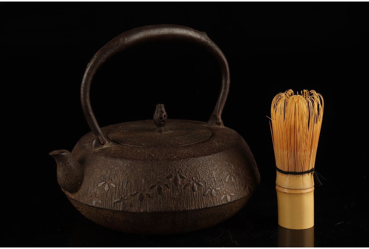 南部鉄瓶 時代物 真形羽根付型 釜師造