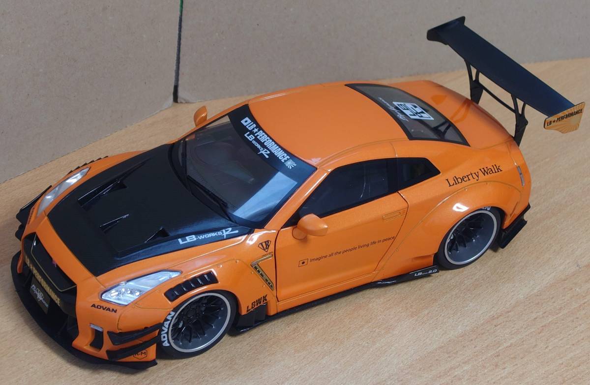公式銀座 ソリド1/18 GTR リバティウォーク オレンジ ミニカー