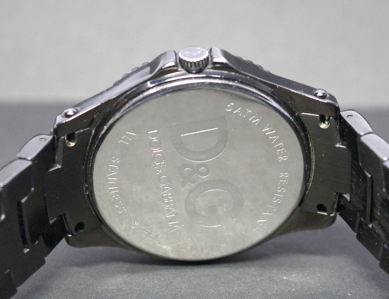 魅力の DGロゴ DOLCEGABBANA/ドルチェアンドガッバーナ 動作確認済み ブラック文字盤 メンズ クオーツ 腕時計 - 男性用