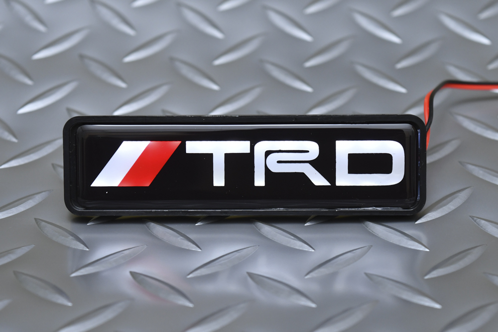 ◆国内発送◆ TRD 光る エンブレム LED バッジ イルミネーション トヨタ RAV4 ハイラックス ランクル ヤリス ライズ 86 スープラ_画像4