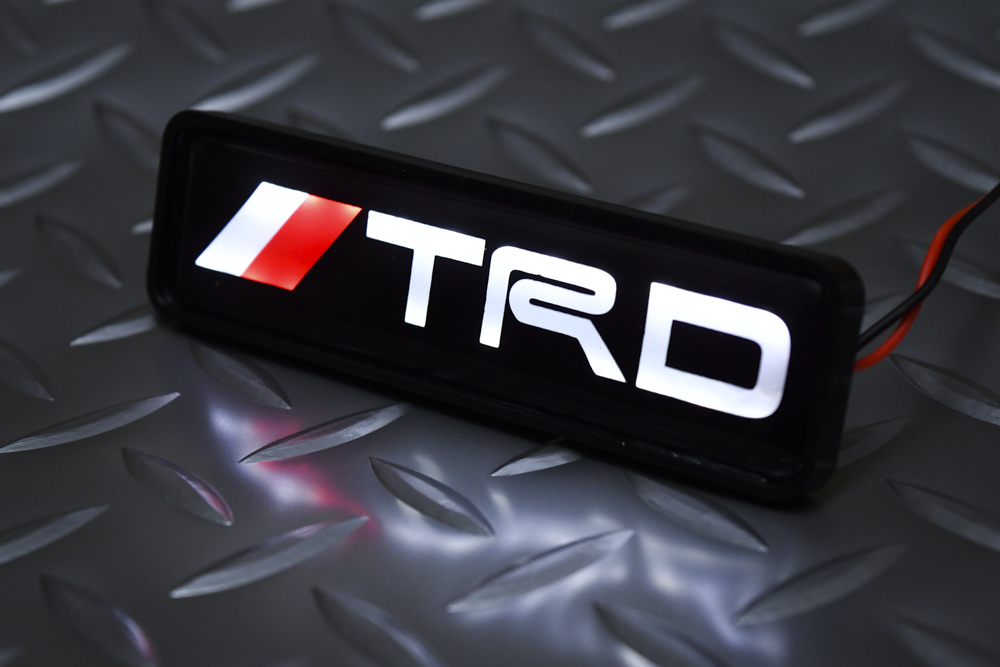 ◆国内発送◆ TRD 光る エンブレム LED バッジ イルミネーション トヨタ RAV4 ハイラックス ランクル ヤリス ライズ 86 スープラ_画像1