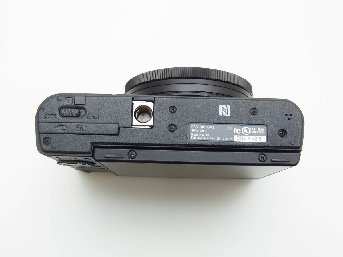 SONY DSC-RX100 M2・ZEISSバリオ・ゾナーT*レンズ・約2020万画素・3.0型モニター・Wi-Fi対応_画像4