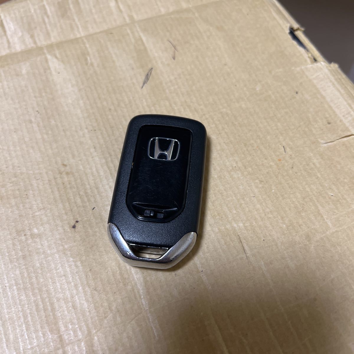 ホンダ 純正品 オデッセイ ステップワゴン 4ボタン 72147-T6A ホンダ 純正品 オデッセイ ステップワゴン 4ボタン 72147-T6A