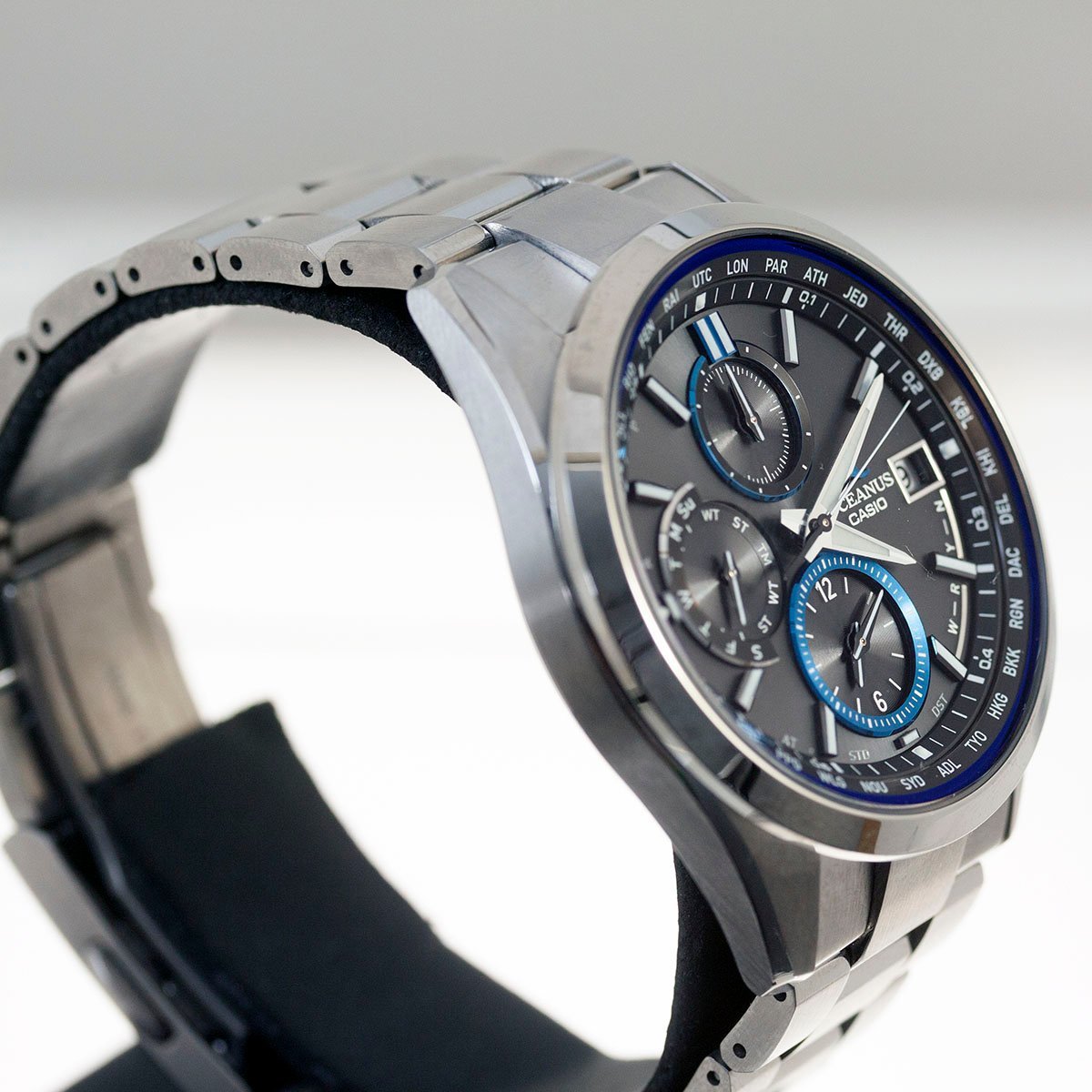 カシオ「OCEANUS/オシアナス」腕時計 OCW-T2600-1AJF 電波 ソーラー