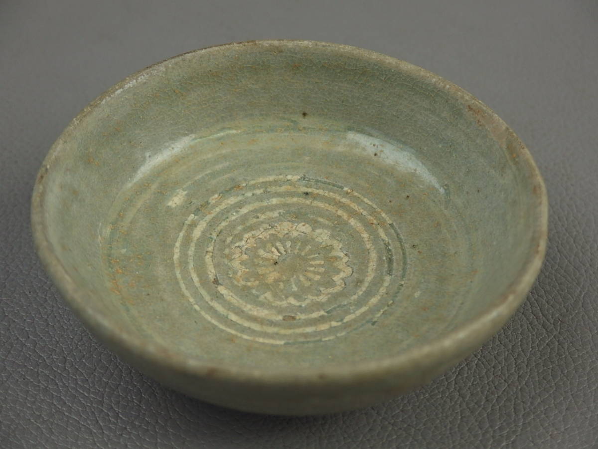 骨董・茶道具】☆李朝古三島暦手小皿 ぐい呑 盃 高麗青磁 cs073sl2 酒