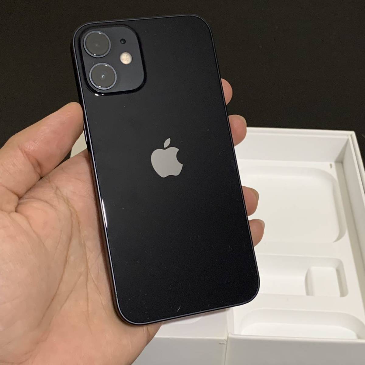 新品同様【iPhone 12 Mini】 【メモリー64GB】 【SIMフリー版】【即
