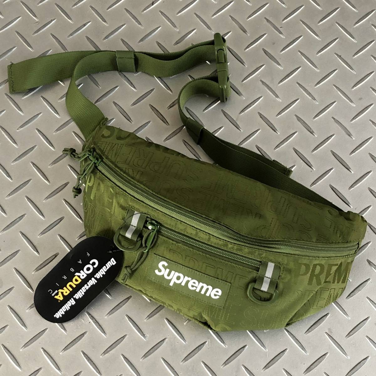 ブログ 【新品未使用】SUPREME シュプリーム ボックスロゴ Waist bag