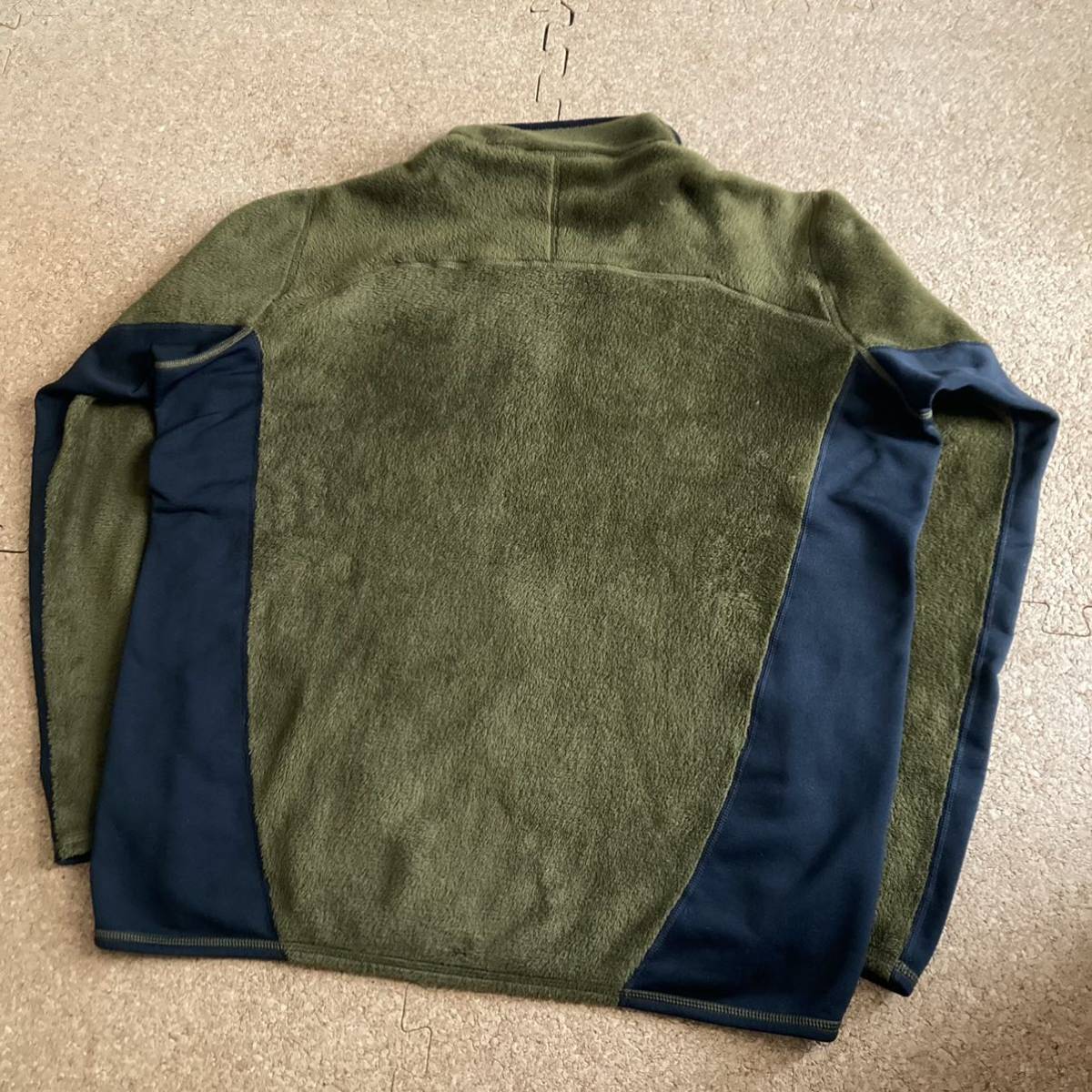 XLサイズ 極美品【2012・廃盤】patagonia メンズ・R2 XLサイズ 極美品【2012・廃盤】patagonia メンズ・R2