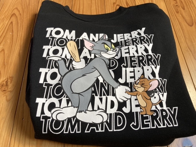 新品即決送料無料♪ TOM&JELLY トム &ジェリー　バックエイジプリントトレーナー　裏起毛　Mサイズ 中黒_画像1