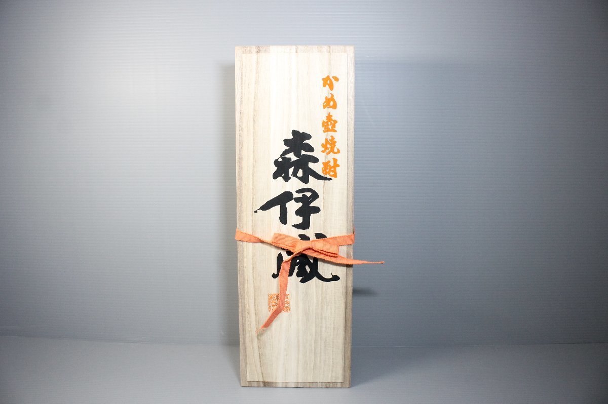 高い品質 森伊蔵 本格焼酎 木箱付 森伊蔵酒造 25% かめ壺焼酎 1800ml 未開栓 - 焼酎
