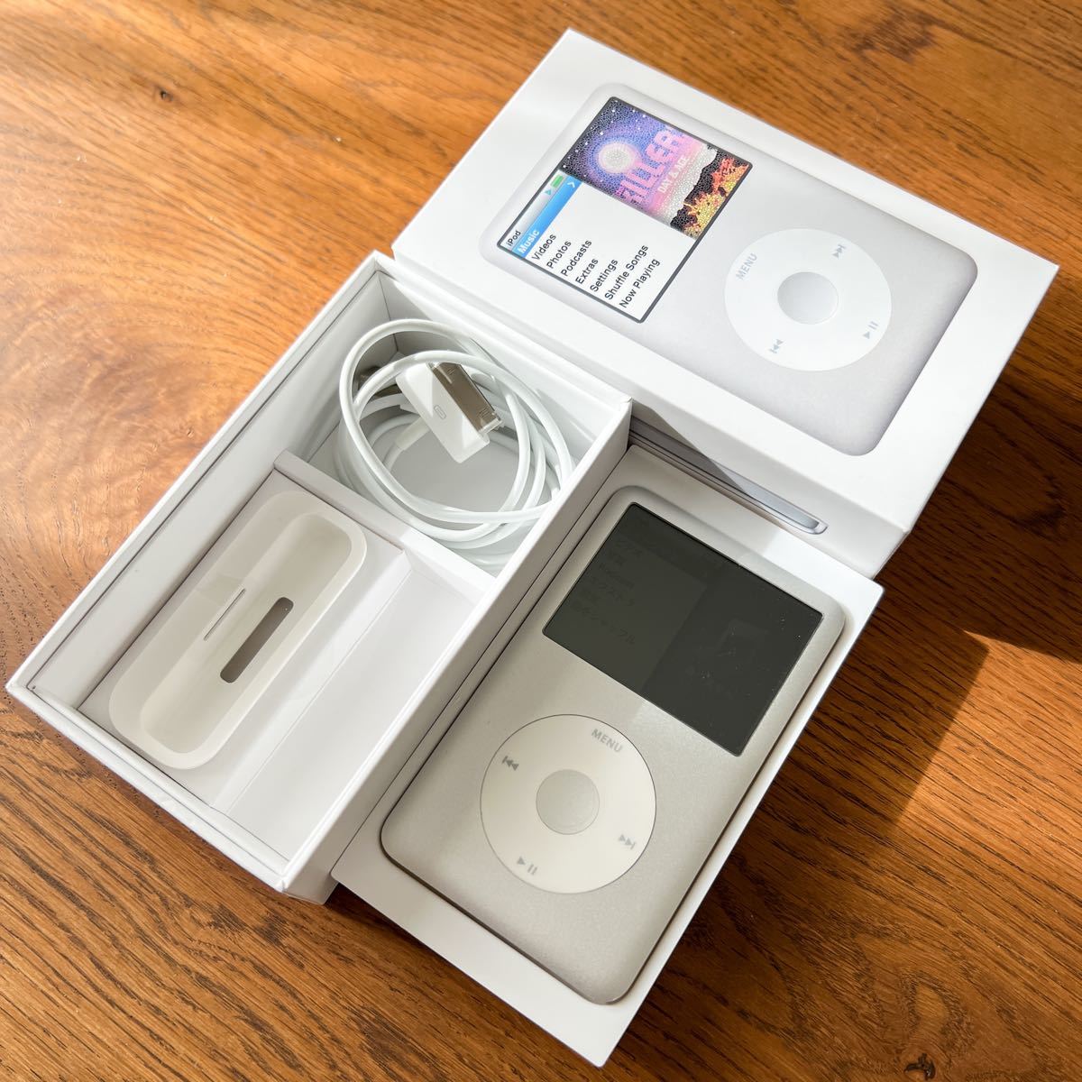 再再再..販 【美品】iPod Classic 第5世代 クリアver 256GB 