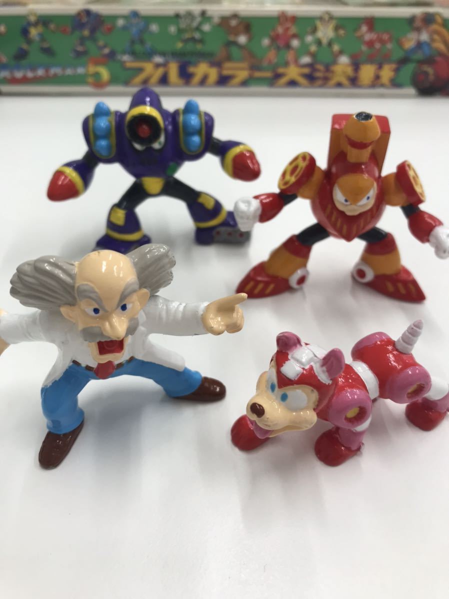 Yahoo!オークション - 希少 ロックマン5 ミニフィギュアセット Yahoo!オークション - 希少 ロックマン5 ミニフィギュアセット