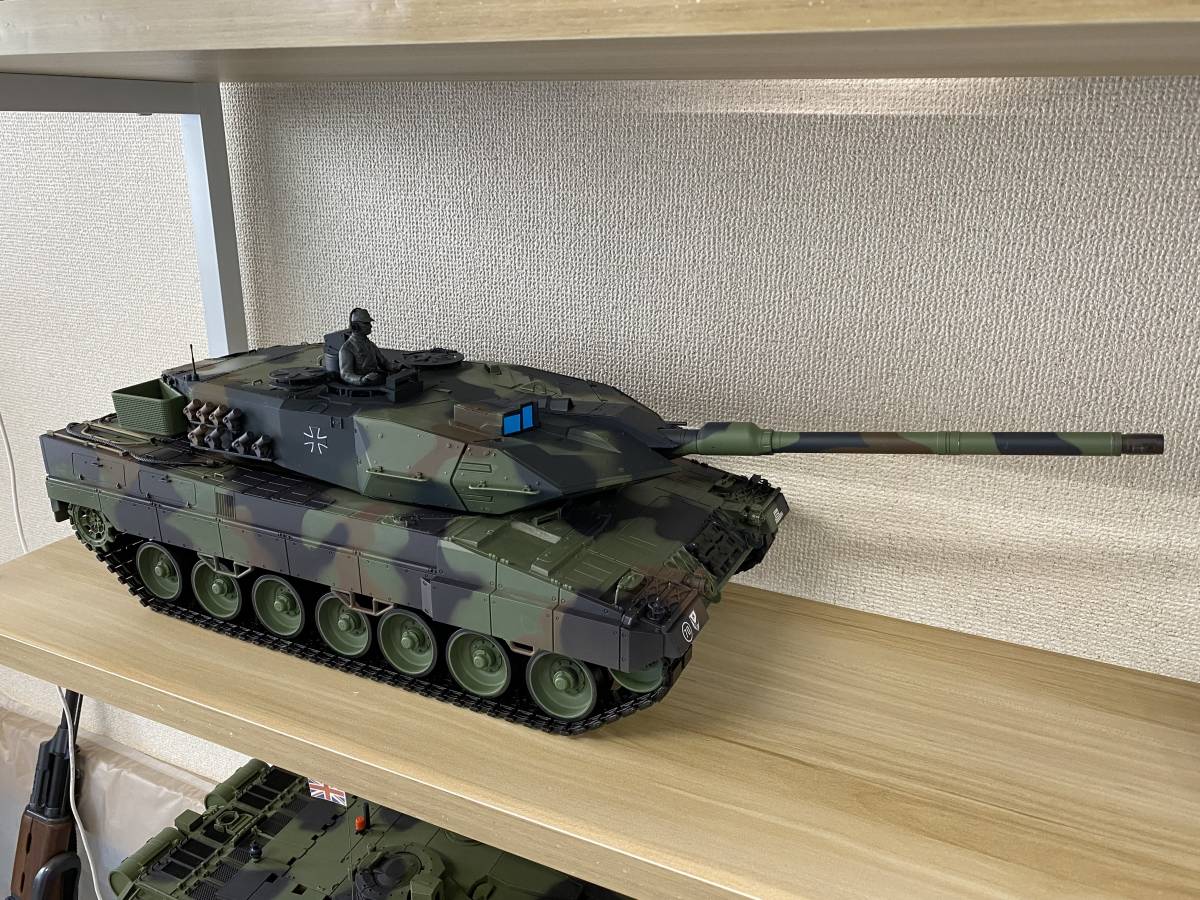 ヘンロン製 戦車ラジコン 1/16スケール ドイツ主力戦車 レオパルト2 A6