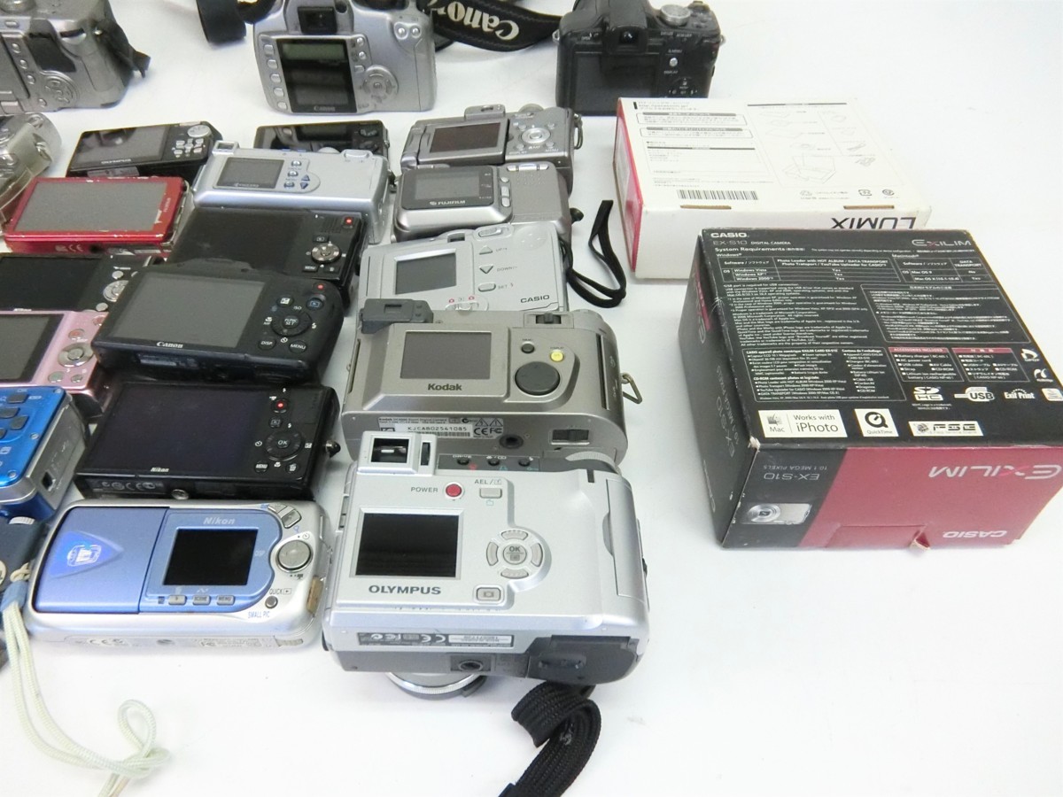大量　まとめて　デジタルカメラ　デジカメ　FUJIFILM　CASIO　Nikon　OLYMPUS　Panasonic　など　34台　ジャンク　_画像9