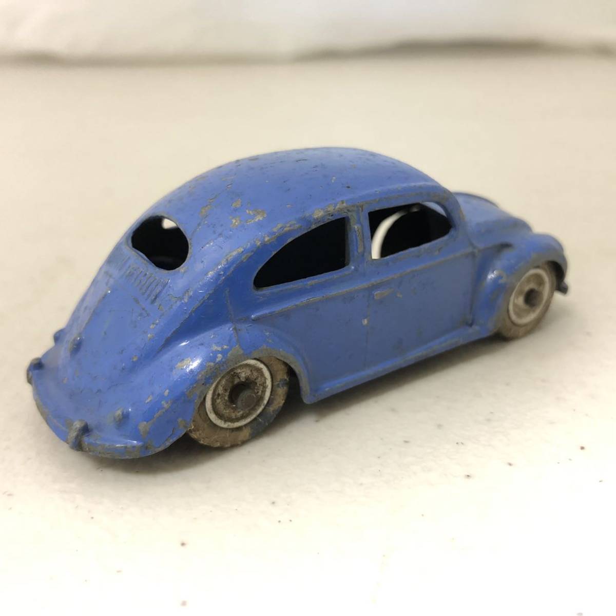 空冷　VW ビートル　オーバル　ミニカー　ディンキー　DINKY TOYS 1/43 当時モノ　ユーズドコンディション　ちょっと濃い青色_画像6