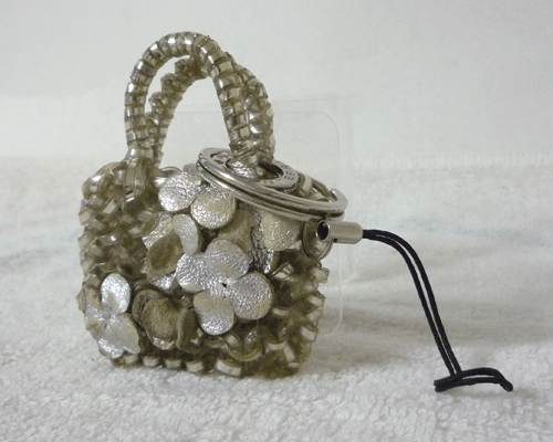  Anteprima ANTEPRIMA тросик кожа оттенок серебра цветок сумка узор брелок для ключа очарование 