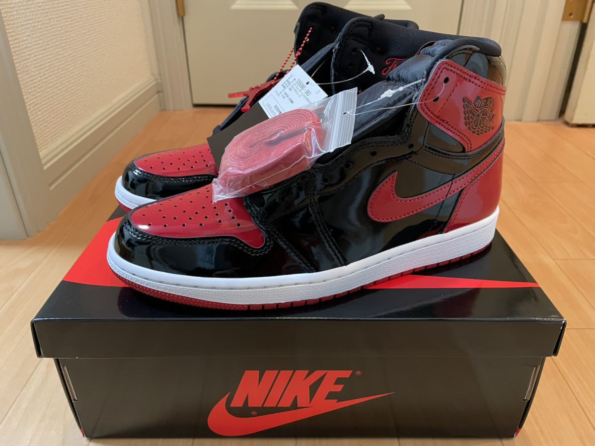 未使用 27cm NIKE AIR JORDAN 1 RETRO HIGH OG Patent Bred ナイキ エアジョーダン1 レトロ ハイ パテント ブレッド スニーカー 27.0cm US9_画像2