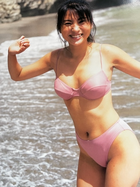 お宝★益子梨恵★ハイレグ水着グラビア★１１P★切り抜き_画像2