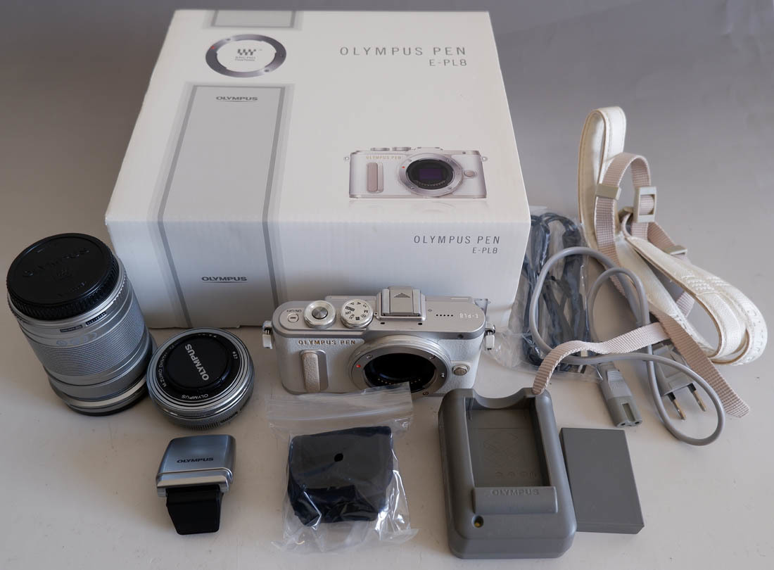 39 □OLYMPUS オリンパス PEN E-PL8 ダブルズームキット ミラーレス