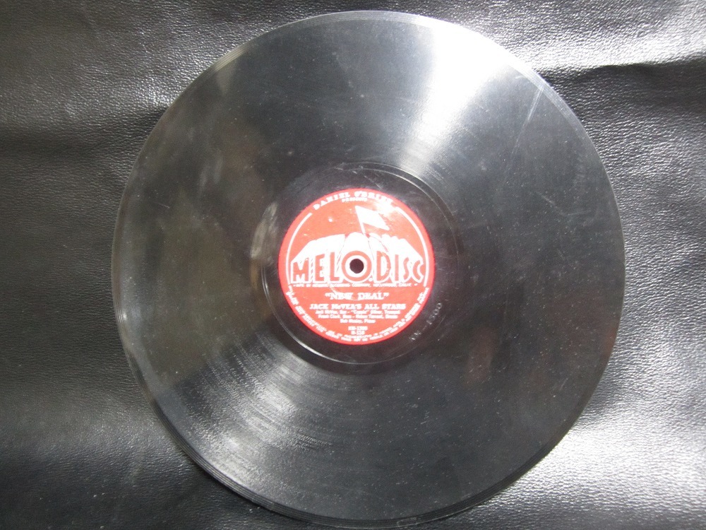 ★☆SP盤レコード "FIGHTIN"MAMA BLUES / NEW DEAL JACK McVEA'S ALL STARS 蓄音機用 中古品☆★[4404]_画像6