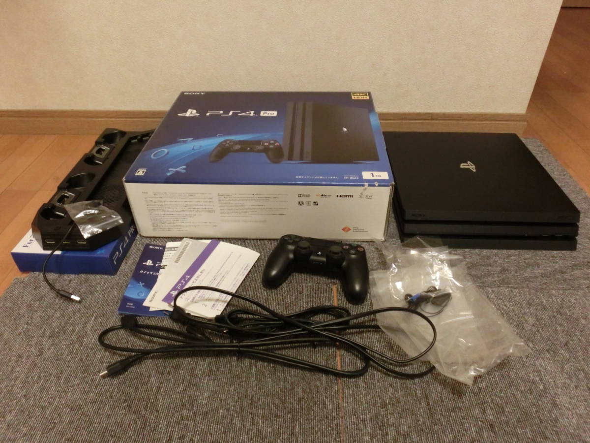 PS4 PRO 1TB CUH-7200BB01 専用設置台（ヒートシンク 充電 USB設置台