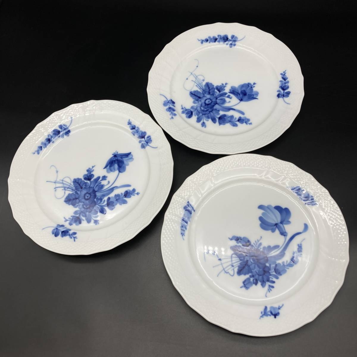 【即納&大特価】 ロイヤルコペンハーゲン ブルーフラワーカーブシリーズセット、 - 食器