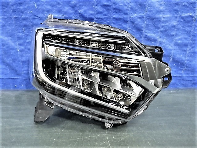 3230 N-BOXカスタム JF3 JF4 右ライト LED W3106 N BOX カスタム 美品