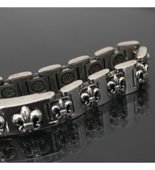 好評超特価 Chrome Hearts - 銀座店 クロムハーツ 2スナップ 2ボタン