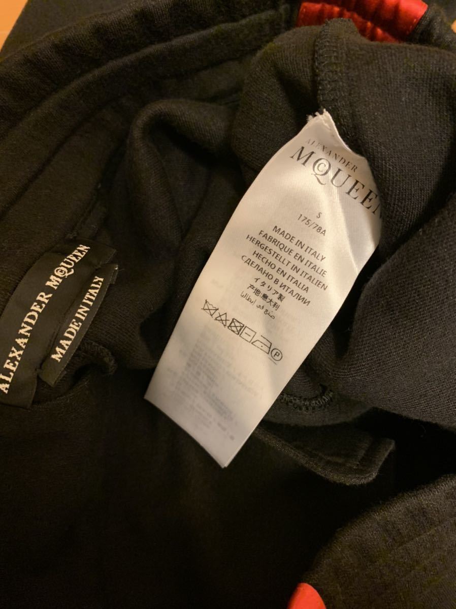 正規 18AW ALEXANDER 543962 McQUEEN S サイドライン 黒赤 アレキサンダーマックイーン QMX59 スウェットパンツ