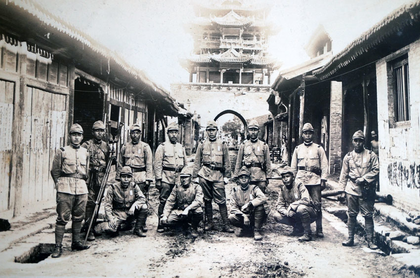 戦前「支那事変 写真アルバム4冊 勲記 地図 まとめて」写真 約 戦前「支那事変 写真アルバム4冊 勲記 地図 まとめて」写真 約