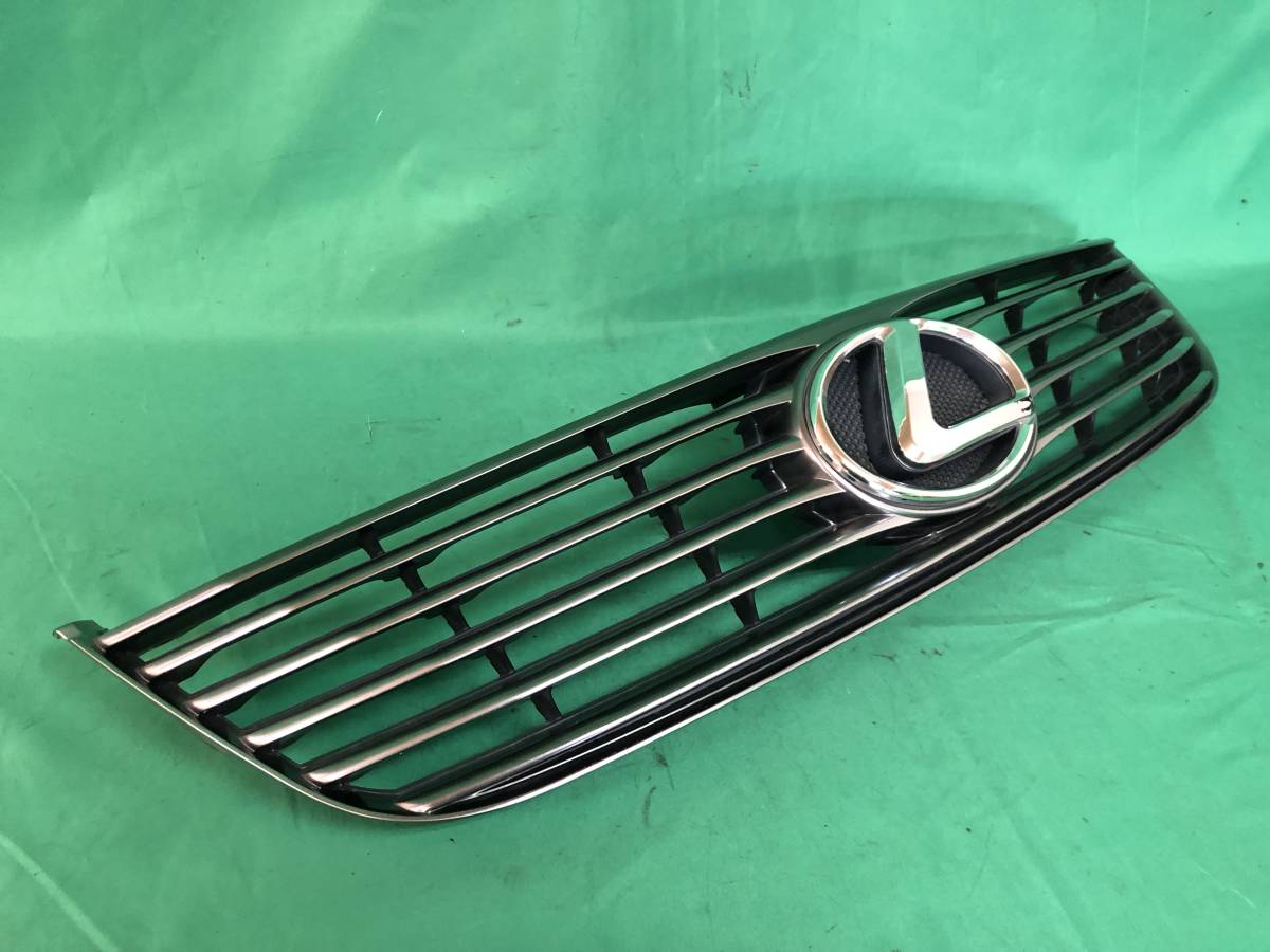 MM268 中古 トヨタ ソアラ UZZ40 レクサス LEXUS SC430 純正 フロントグリル ラジエーターグリル 53101-24010 レクサスマーク 外装_画像2