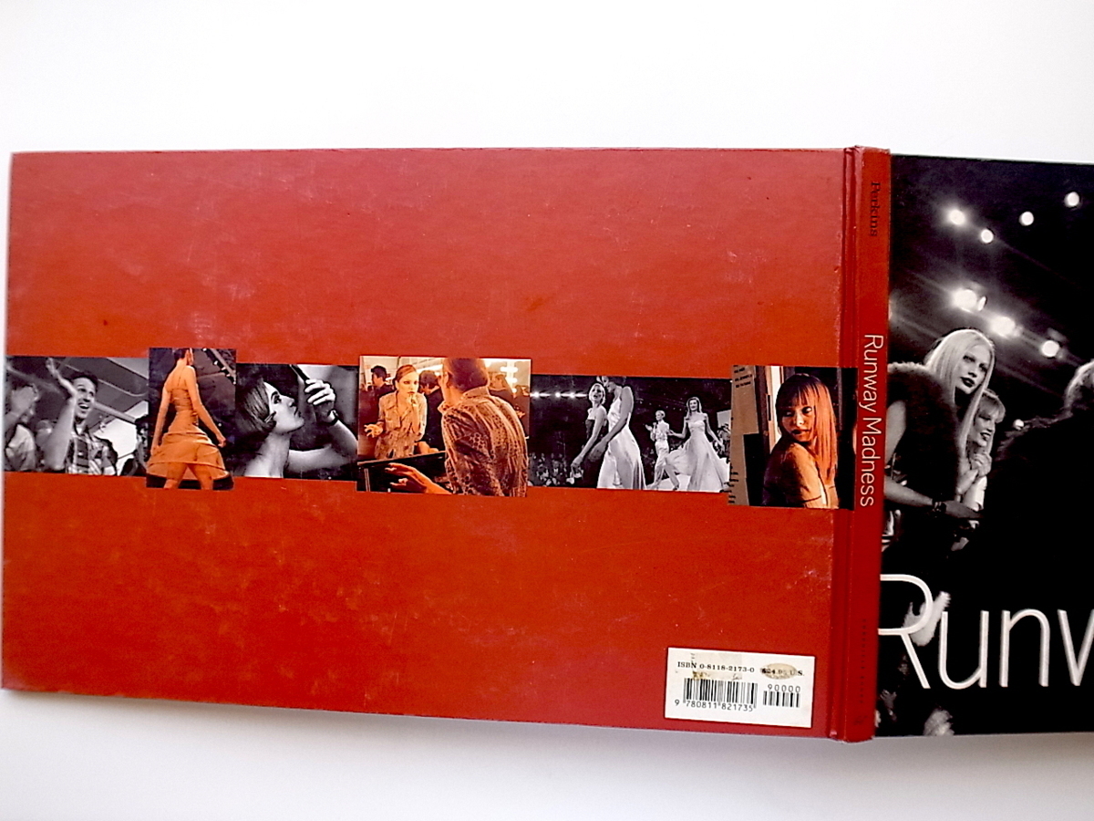 20g◆　Runway Madness (洋書,ハードカバー大型本,1998年)ルシアン・パーキンズによるファッションショー写真集_画像4
