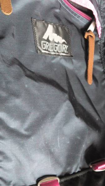 グレゴリー GREGORY デイDAY デイパック 紺/ピンク USA製 アイスアックス/トレッキングポール装着用ストラップ 革製ジッパータブ リュック_画像2