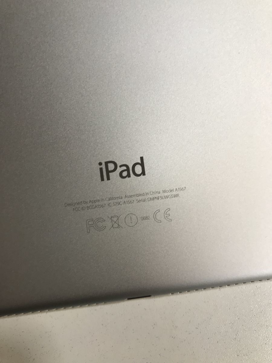 1円スタート au版 Apple iPad Air 2 Wi-Fi + Cellular MGH72J/A A1567 16GB シルバー 判定〇_画像7