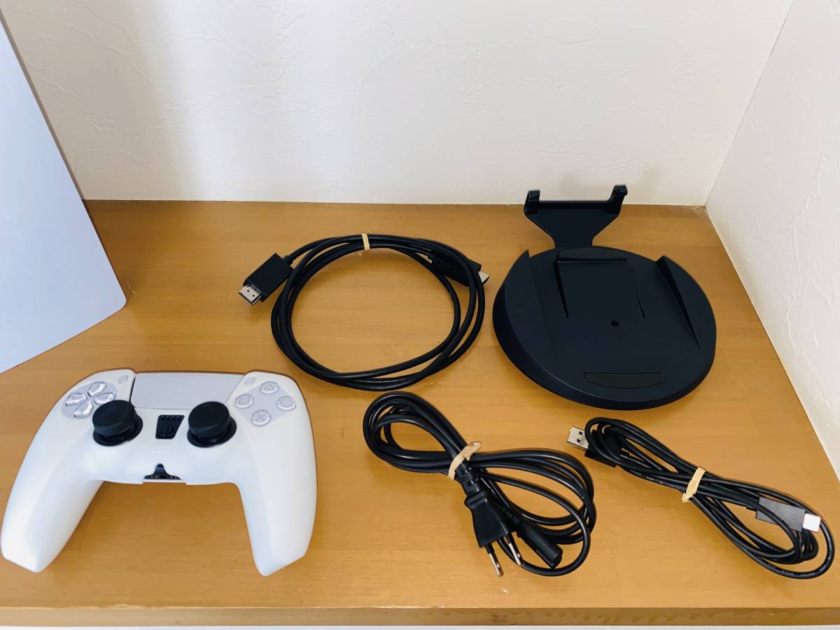 PS5 プレイステーション5 中古 本体 ディスクドライブ搭載モデル CFI-1000A01 ソフトおまけ付き_画像5