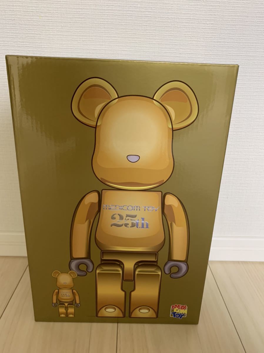 BE@RBRICK MEDICOM TOY 25th Anniversary Model100％ 400％ 空山基_画像1