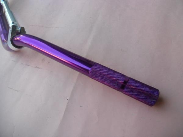 新品 アルミハンドル 22.2mm 紫 (GSX400 インパルス イナズマ400 GN125 ジェベル ボルティー グラストラッカー ST250 GSR400 バンディッド_画像3