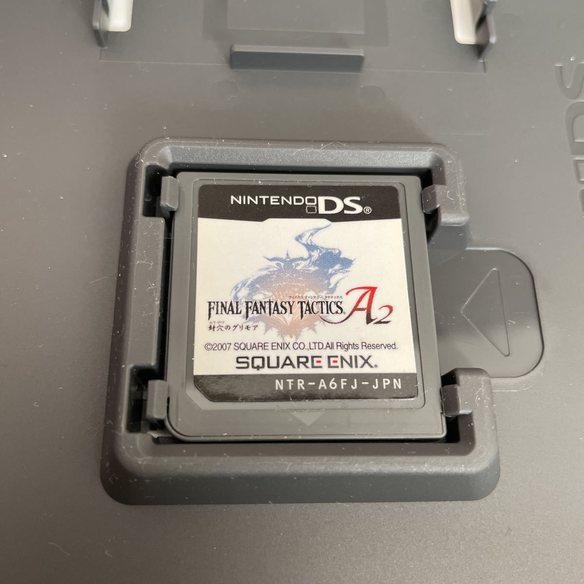DS ソフト ニンテンドーDS ファイナルファンタジータクティクスA2封穴のグリモア FF A2 中古 起動確認済 取説あり 即決 送料無料 