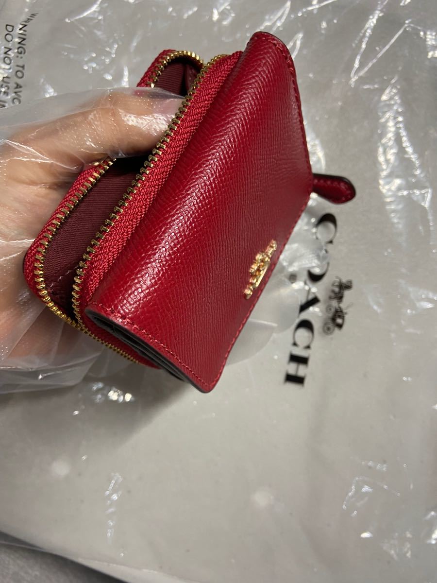 大注目 COACH 新品 店頭完売品 三つ折り財布 赤色 レッド カーキ - 三