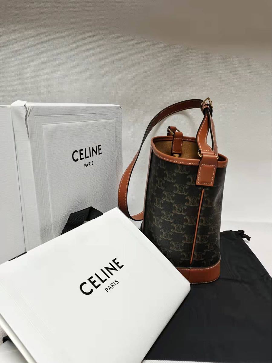 CELINE セリーヌ ミディアム バケット トリオンフキャンバス CELINE セリーヌ ミディアム バケット トリオンフキャンバス