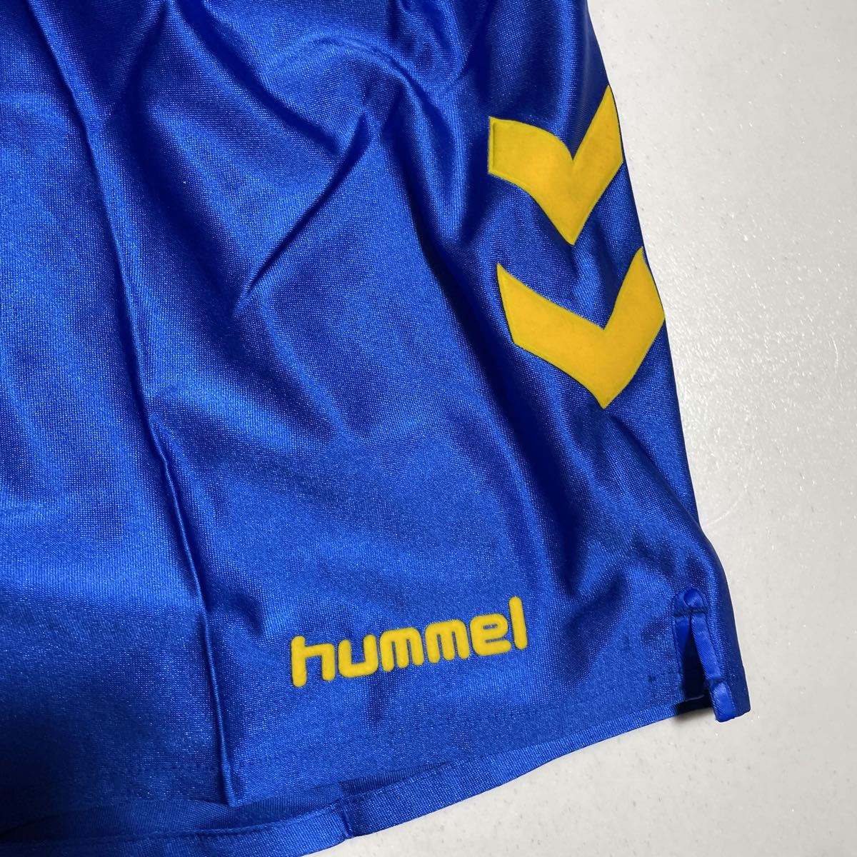 ヒュンメル hummel 青 ブルー 90年代 サッカー トレーニング用 光沢サカパン サッカーパンツ Lサイズ_画像2
