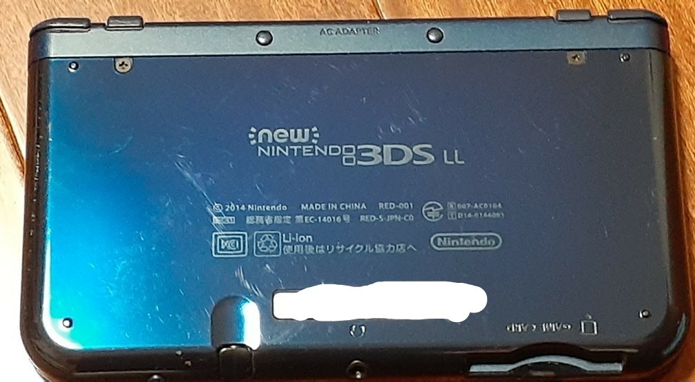 new NINTENDO 3DS LL メタリックブルー　本体　sdカード4gb タッチペン　ソフト2本つき