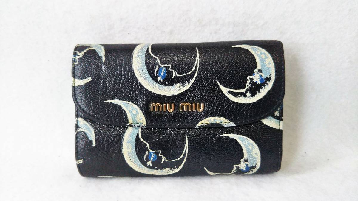 美品 $ 希少 ミュウミュウ miumiu 三日月 マドラス レザー製 美品 $ 希少 ミュウミュウ miumiu 三日月 マドラス レザー製