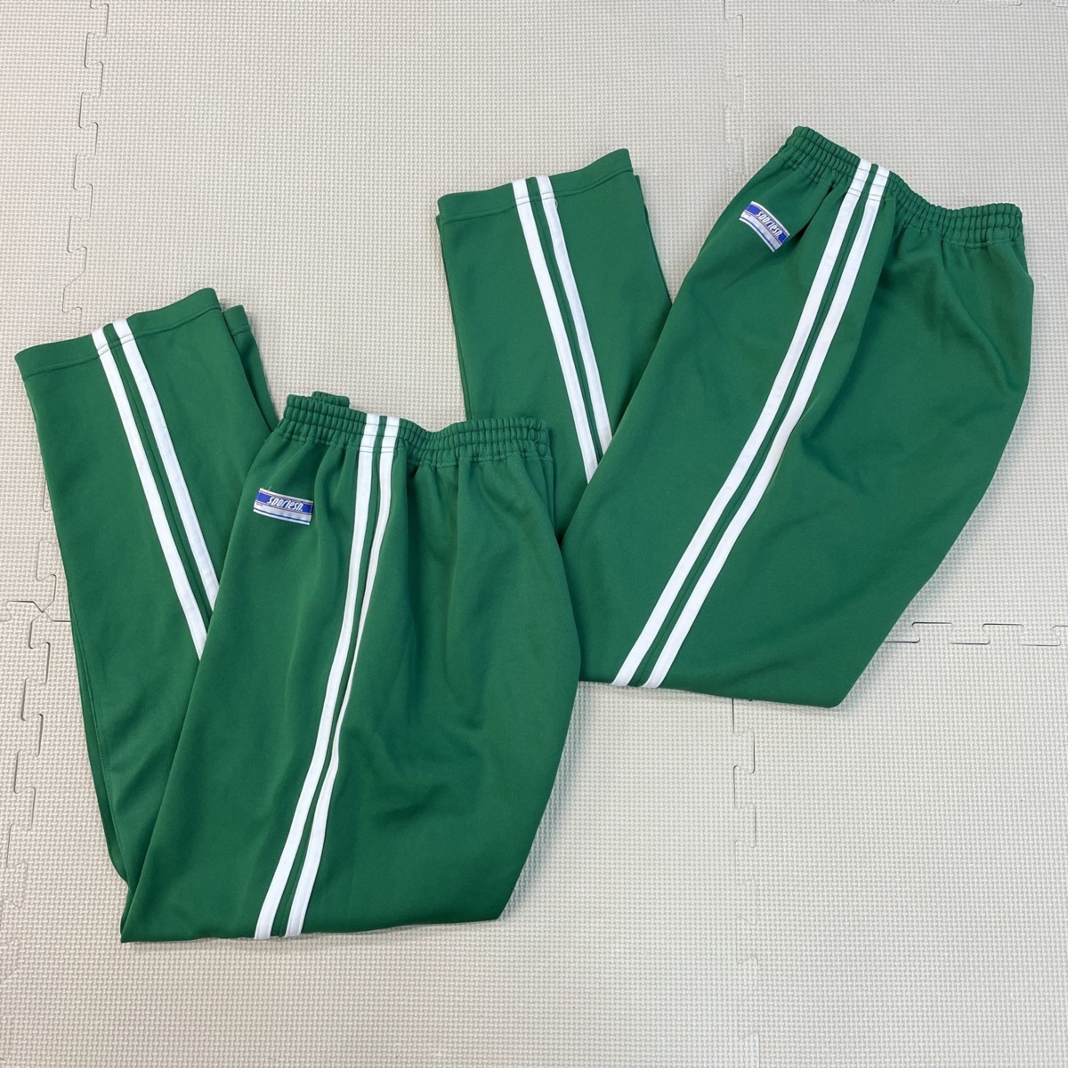 Yahoo!オークション - YJ406 (中古) 校名不明 ジャージ ズボン 2 Yahoo!オークション - YJ406 (中古) 校名不明 ジャージ ズボン 2