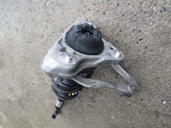 *2003 year Audi A4 8EALT right front shock *