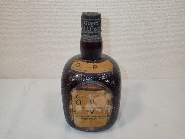 人気第6位 未開栓 古酒 オールドパー Old Parr ティンキャップ 総重量1331g スコッチウイスキー オールドボトル 21新発 人気第6位 未開栓 古酒 オールドパー Old Parr ティンキャップ 総重量1331g スコッチウイスキー オールドボトル 21新発