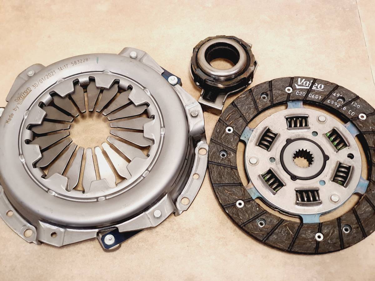  Fiat *X1/9/rega-ta/litomo/ Uno /127/128 clutch kit 