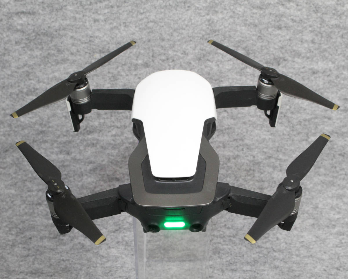 機体登録済み・譲渡可能品　DJI MAVIC AIR FLY MORE COMBO　トラベルケース付き