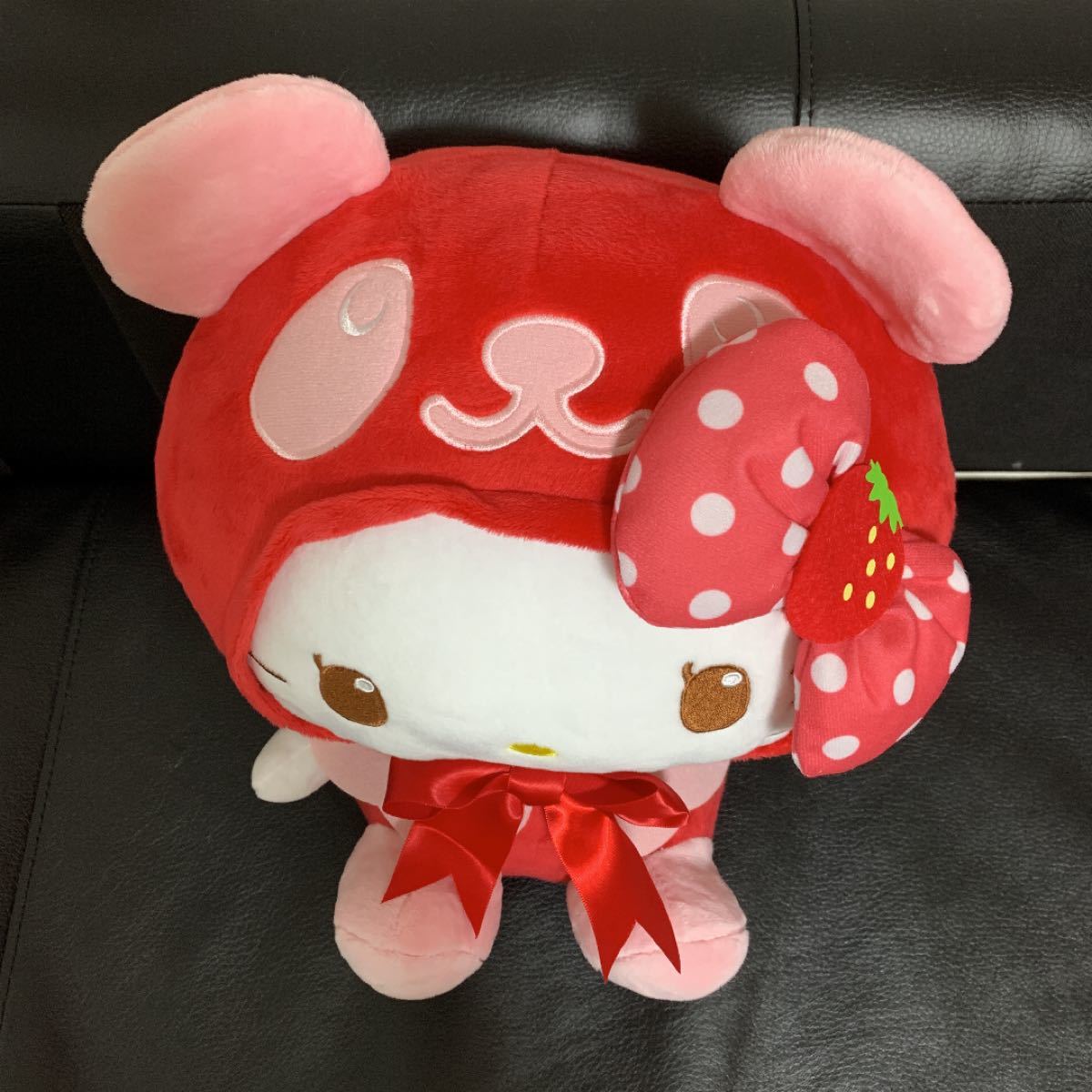 Sanrio　サンリオ　パンダ　ハローキティ　すとろべりべり　BIGぬいぐるみ